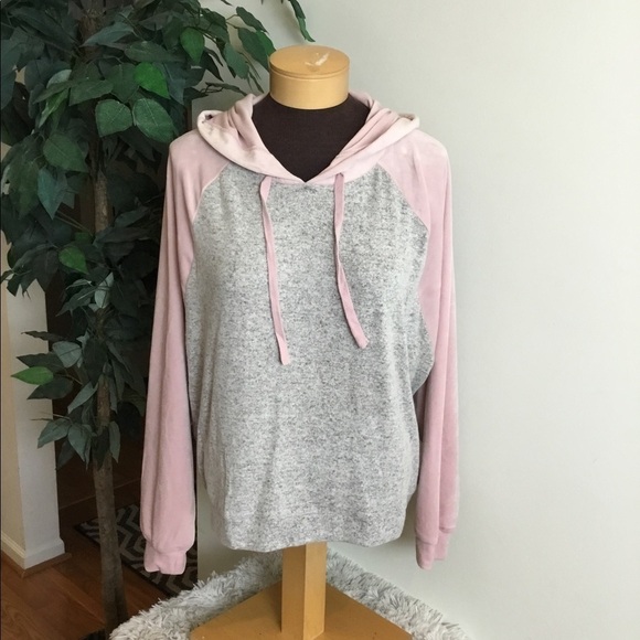 JUNIORS XL Pink Republic hooded sweatshirt - Picture 1 of 16